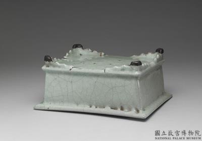 图片[3]-Rectangular basin with light bluish-green glaze, Guan ware, Southern Song dynasty, 12th-13th century-China Archive